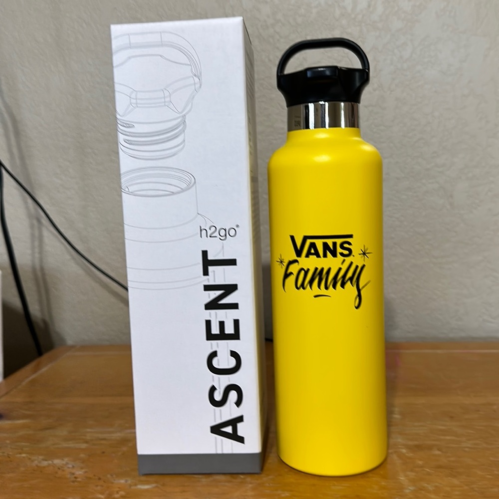 Vans Family Ascent H2go insulated water bottle 25 oz